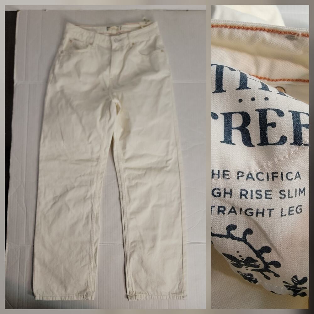 WE THE FREE Pacifica High Rise Slim Straight Leg White Jeans Women's Size 29